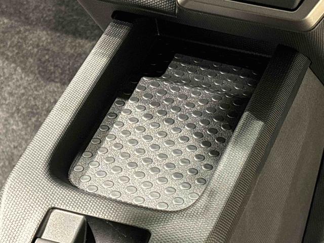 タフトＧ　クロムベンチャー　バックモニター対応カメラスカイフィールトップ　クロムパック　メッキパック　シルバーアンダーガーニッシュ　インテリアアクセント　ＬＥＤオートライト＆フォグランプ　電動パーキングブレーキ　バックカメラ　アルミホイール（広島県）の中古車