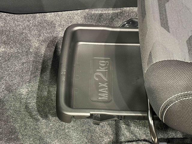 タフトＧ　クロムベンチャー　バックモニター対応カメラスカイフィールトップ　クロムパック　メッキパック　シルバーアンダーガーニッシュ　インテリアアクセント　ＬＥＤオートライト＆フォグランプ　電動パーキングブレーキ　バックカメラ　アルミホイール（広島県）の中古車