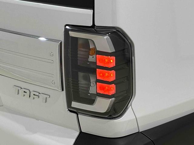 タフトＧ　クロムベンチャー　バックモニター対応カメラスカイフィールトップ　クロムパック　メッキパック　シルバーアンダーガーニッシュ　インテリアアクセント　ＬＥＤオートライト＆フォグランプ　電動パーキングブレーキ　バックカメラ　アルミホイール（広島県）の中古車