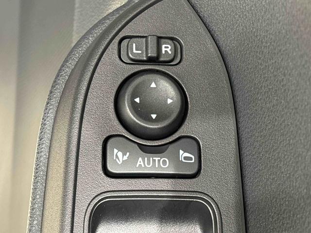 タントカスタムＲＳ　バックモニター対応カメラＬＥＤオートライト　パワースライドドアウェルカムオープン機能　電動パーキングブレーキ　運転席助手席シートヒーター　アルミホイール　キーフリーシステム　　オート電動格納式ドアミラー（広島県）の中古車