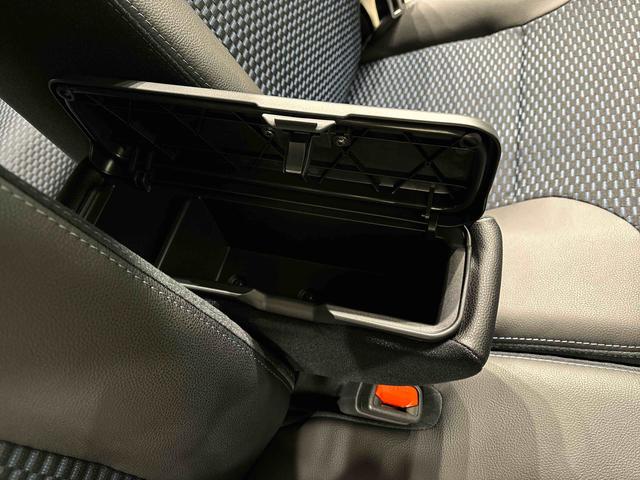 タントカスタムＲＳ　バックモニター対応カメラＬＥＤオートライト　パワースライドドアウェルカムオープン機能　電動パーキングブレーキ　運転席助手席シートヒーター　アルミホイール　キーフリーシステム　　オート電動格納式ドアミラー（広島県）の中古車