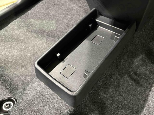 ミライースＸ　ＳＡIII　バックモニター対応カメラＬＥＤヘッドランプ　セキュリティアラーム　コーナーセンサー　フルホイールキャップ　キーレスエントリー　電動格納式ドアミラー　ショツピングフック　マニュアルエアコン（広島県）の中古車