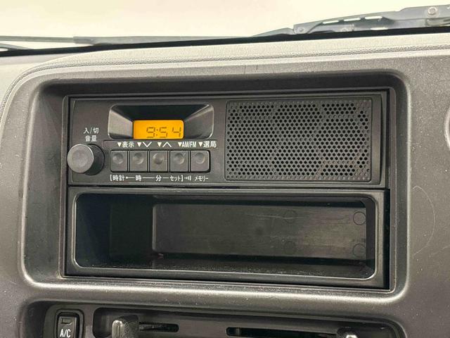 ハイゼットトラックエアコン・パワステ　スペシャル４ＷＤ　マニュアル　マニュアルエアコン　パワーステアリング　ヘッドライトレベリング　バイザー　スペアタイヤ　ガードフレームＡＭＦＭラジオ（広島県）の中古車