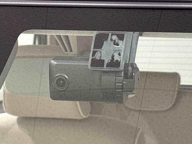 ムーヴキャンバスＸリミテッドメイクアップ　ＳＡII　カーナビ　バックカメラ付ＬＥＤヘッドランプ・フォグランプ　置き楽ボックス　オートライト　プッシュボタンスタート　セキュリティアラーム　パノラマモニター対応カメラ　両側パワースライドドア（広島県）の中古車