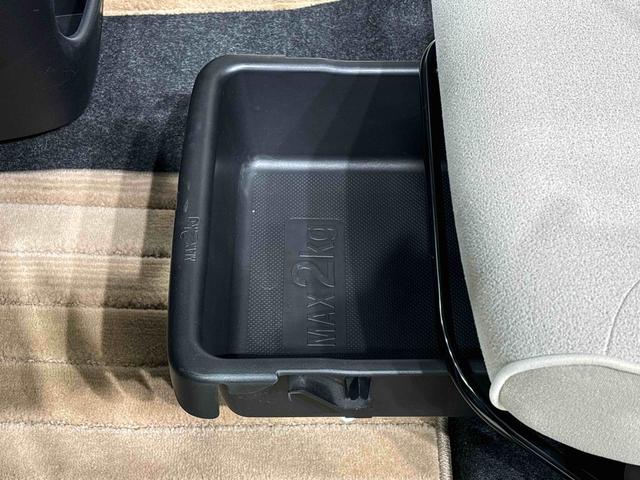 ムーヴキャンバスＸリミテッドメイクアップ　ＳＡII　カーナビ　バックカメラ付ＬＥＤヘッドランプ・フォグランプ　置き楽ボックス　オートライト　プッシュボタンスタート　セキュリティアラーム　パノラマモニター対応カメラ　両側パワースライドドア（広島県）の中古車