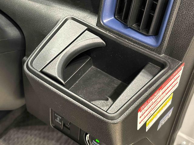 タントＸ　９インチ純正ナビゲーション　運転席・助手席シートヒーター純正ナビ装着用アップグレードパック　ドライブレコーダー両側スライド片側電動スライドドア　運転席シートリフター　チルトステアリング　運転席ロングスライドシート　キーフリーシステム（広島県）の中古車