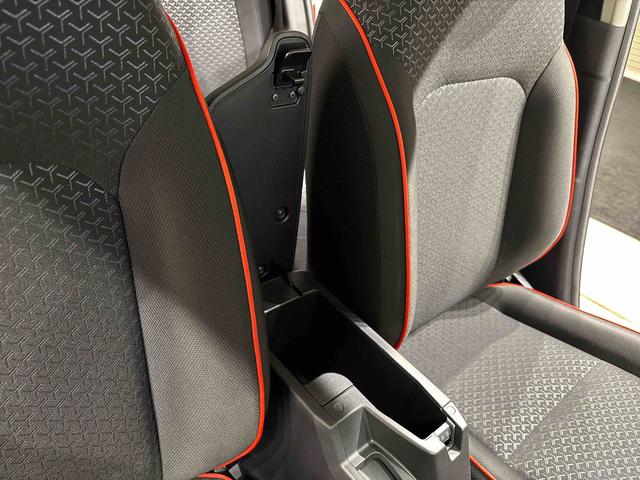 ロッキーＧ　ナビゲーション　ドラレコ　ＥＴＣ　パノラマモニターＬＥＤヘッドランプ・フォグランプ　全車速追従機能付アダプティブクルーズコントロール　レーンキープコントロール　アルミホイール　シートヒーター　プッシュボタンスタート（広島県）の中古車