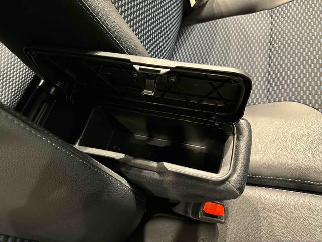 タントカスタムＲＳ　４ＷＤ　ナビ　ドラレコ　ＥＴＣパノラマモニター　ＬＥＤオートライト　パワースライドドアウェルカムオープン機能　オート電動格納式ドアミラー　助手席ロングスライド　助手席イージークローザー　運転席助手席シートヒーター　アルミホイール（広島県）の中古車