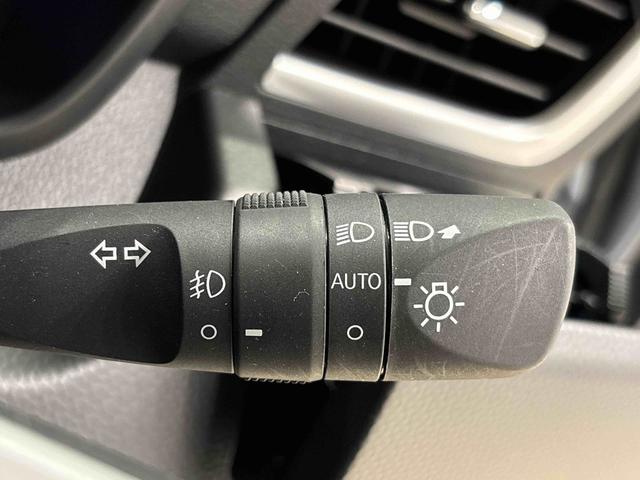 トールカスタムＧ９インチディスプレイオーディオ　バックカメラ　アルミホイール　オートライト　プッシュボタンスタート　クルーズコントロール　　コーナーセンサー　パワースライドドア　キーフリーシステム（広島県）の中古車