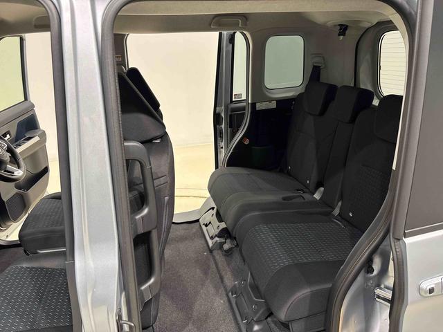 トールカスタムＧ９インチディスプレイオーディオ　バックカメラ　アルミホイール　オートライト　プッシュボタンスタート　クルーズコントロール　　コーナーセンサー　パワースライドドア　キーフリーシステム（広島県）の中古車