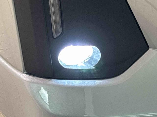 トールカスタムＧ９インチディスプレイオーディオ　バックカメラ　アルミホイール　オートライト　プッシュボタンスタート　クルーズコントロール　　コーナーセンサー　パワースライドドア　キーフリーシステム（広島県）の中古車