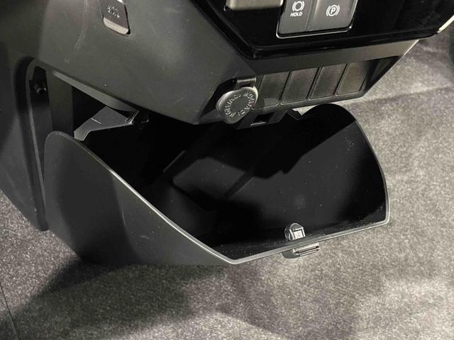 トールカスタムＧ　　９インチディスプレイオーディオＬＥＤヘッドランプ・フォグランプ　　１４インチアルミホイール　オートライト　プッシュボタンスタート　クルーズコントロール　　コーナーセンサー　パワースライドドア　キーフリーシステム（広島県）の中古車