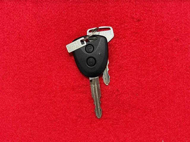 ミライースX SAIIILEDヘッドランプ セキュリティアラーム コーナーセンサー 14インチフルホイールキャップ キーレスエントリー 電動格納式ドアミラー ショツピングフック マニュアルエアコン(広島県)の中古車