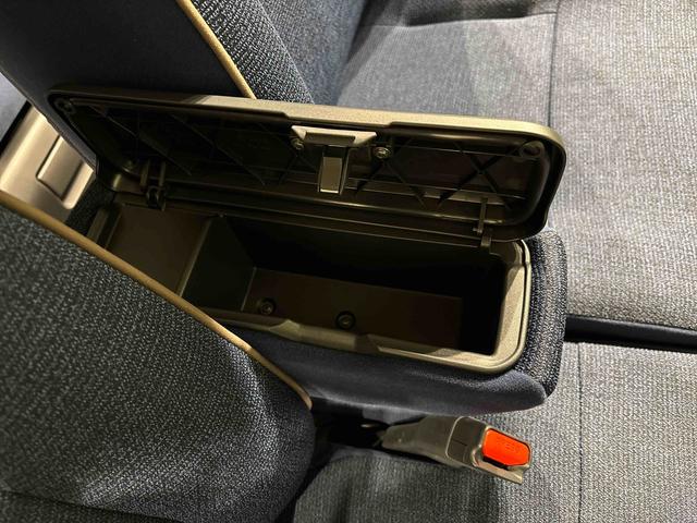 ムーヴキャンバスセオリーG バックカメラ付き 電動パーキングブレーキLEDオートライト・フォグランプ 電動パーキングブレーキ プッシュボタンスタート セキュリティアラーム バックカメラ 両側パワースライドドアウエルカムオープン機能 オート電動格納式ドアミラー(広島県)の中古車