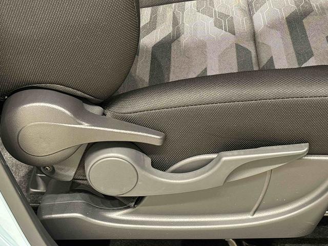 タントファンクロス バックモニター 電動パーキングブレーキLEDオートライト パワースライドドアウェルカムオープン機能 電動格納式ドアミラー 助手席ロングスライド 助手席イージークローザー セキュリティアラーム キーフリーシステム(広島県)の中古車