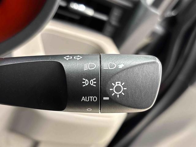 ムーヴＸリミテッド　ＳＡIII運転席シートヒーター　アルミホイール　オートライト　プッシュボタンスタート　セキュリティアラーム　キーフリーシステム　オート電動格納式ドアミラー　シートリフター（広島県）の中古車