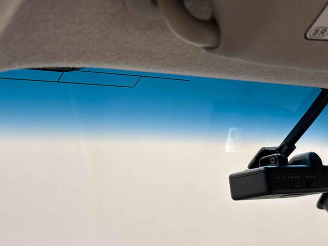 ムーヴＸリミテッド　ＳＡIII運転席シートヒーター　アルミホイール　オートライト　プッシュボタンスタート　セキュリティアラーム　キーフリーシステム　オート電動格納式ドアミラー　シートリフター（広島県）の中古車