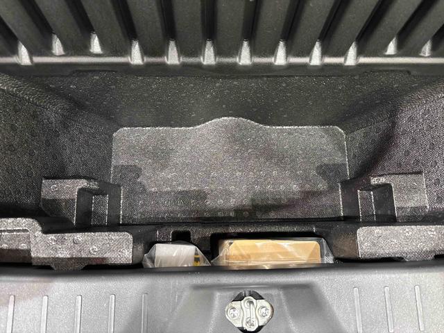 ムーヴＸリミテッド　ＳＡIII運転席シートヒーター　アルミホイール　オートライト　プッシュボタンスタート　セキュリティアラーム　キーフリーシステム　オート電動格納式ドアミラー　シートリフター（広島県）の中古車