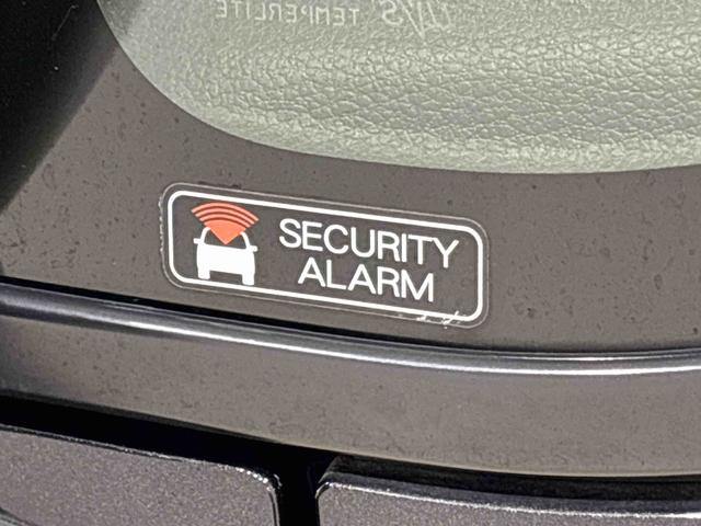 ムーヴＸリミテッド　ＳＡIII運転席シートヒーター　アルミホイール　オートライト　プッシュボタンスタート　セキュリティアラーム　キーフリーシステム　オート電動格納式ドアミラー　シートリフター（広島県）の中古車