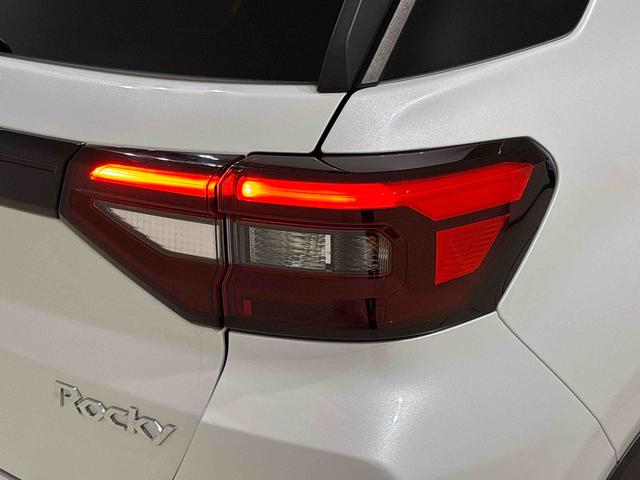 ロッキープレミアム ナビゲーション ドライブレコーダー ETCLEDヘッドランプ・フォグランプ 全車速追従機能付アダプティブクルーズコントロール レーンキープコントロール ブラインドスポットモニター 17インチアルミホイール シートヒーター ナビゲーション(広島県)の中古車