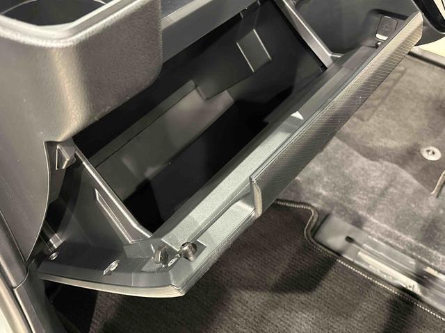 タントカスタムRS ナビ バックモニター 電動パーキングブレーキLEDオートライト パワースライドドアウェルカムオープン機能 オート電動格納式ドアミラー 助手席ロングスライド 助手席イージークローザー アルミホイール キーフリーシステム(広島県)の中古車