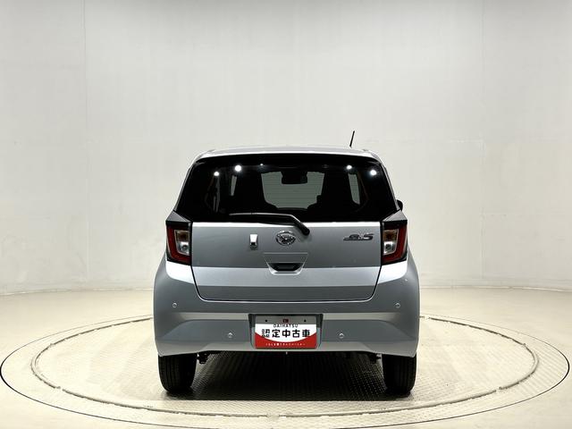 ミライースＸ　ＳＡIIIＬＥＤヘッドランプ　セキュリティアラーム　コーナーセンサー　１４インチフルホイールキャップ　キーレスエントリー　電動格納式ドアミラー　ショツピングフック　マニュアルエアコン（広島県）の中古車