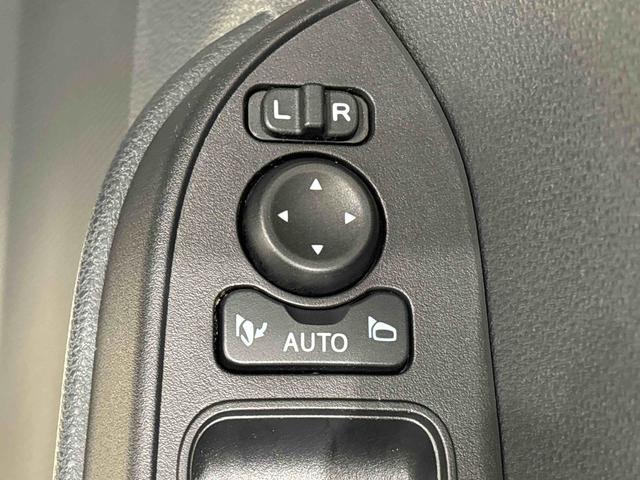 タントカスタムＲＳ　カーナビ　バックモニター　キーフリーシステムＬＥＤヘッドライト・フォグランプ　サイドエアバッグ　電動パーキングブレーキ　後席両側パワースライドドア　運転席・助手席シートヒーター　オートライト　オートエアコン　プッシュボタンスタート（広島県）の中古車