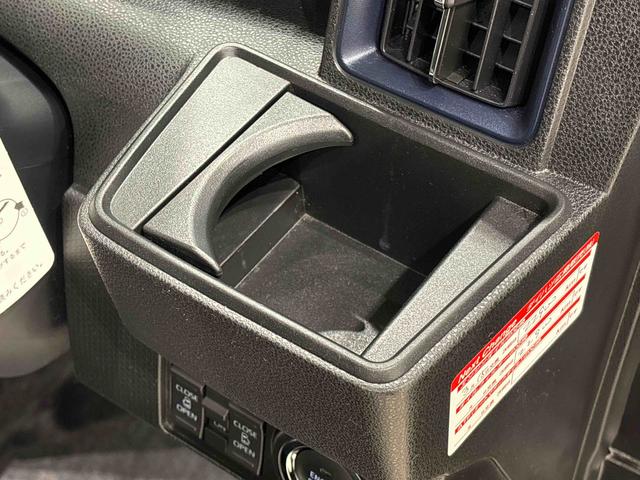 タントカスタムＲＳ　カーナビ　バックモニター　キーフリーシステムＬＥＤヘッドライト・フォグランプ　サイドエアバッグ　電動パーキングブレーキ　後席両側パワースライドドア　運転席・助手席シートヒーター　オートライト　オートエアコン　プッシュボタンスタート（広島県）の中古車