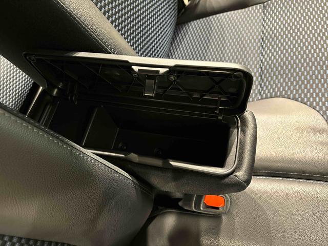 タントカスタムＲＳ　カーナビ　バックモニター　キーフリーシステムＬＥＤヘッドライト・フォグランプ　サイドエアバッグ　電動パーキングブレーキ　後席両側パワースライドドア　運転席・助手席シートヒーター　オートライト　オートエアコン　プッシュボタンスタート（広島県）の中古車