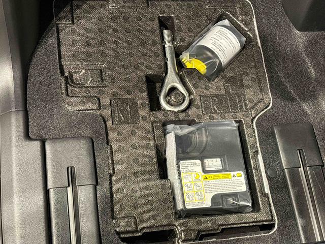 タントカスタムＲＳ　カーナビ　バックモニター　キーフリーシステムＬＥＤヘッドライト・フォグランプ　サイドエアバッグ　電動パーキングブレーキ　後席両側パワースライドドア　運転席・助手席シートヒーター　オートライト　オートエアコン　プッシュボタンスタート（広島県）の中古車