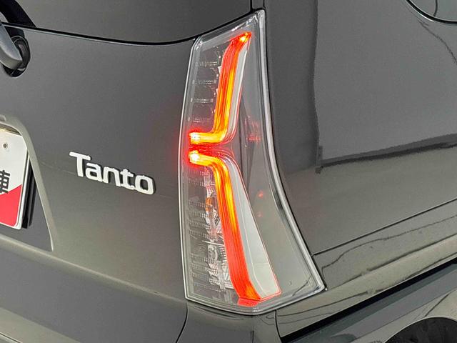 タントカスタムＲＳ　カーナビ　バックモニター　キーフリーシステムＬＥＤヘッドライト・フォグランプ　サイドエアバッグ　電動パーキングブレーキ　後席両側パワースライドドア　運転席・助手席シートヒーター　オートライト　オートエアコン　プッシュボタンスタート（広島県）の中古車