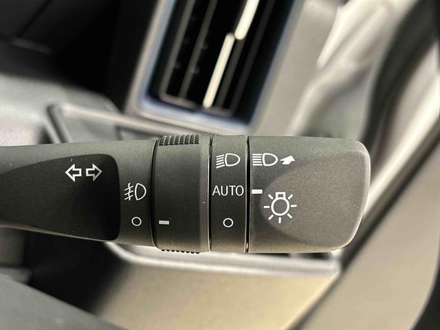 タントカスタムＸ　両側電動スライドドア　バックカメラ付前席シートヒーター　オートホールド機能付き電動パーキングブレーキ　ＬＥＤヘッドライト　ＬＥＤフォグランプ　オートライト　オートハイビーム　オーディオ操作用ステアリングスイッチ　ＳＲＳサイドエアバッグ（広島県）の中古車