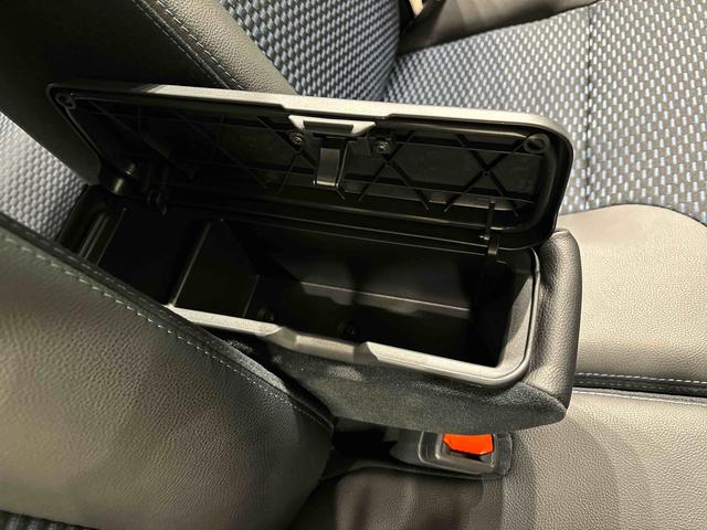 タントカスタムＸ　両側電動スライドドア　バックカメラ付前席シートヒーター　オートホールド機能付き電動パーキングブレーキ　ＬＥＤヘッドライト　ＬＥＤフォグランプ　オートライト　オートハイビーム　オーディオ操作用ステアリングスイッチ　ＳＲＳサイドエアバッグ（広島県）の中古車