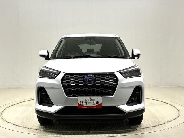 ロッキープレミアムＧ　ＨＥＶ　パノラマモニター対応カメラ標準装備ＬＥＤヘッドライト・フォグランプ　運転席・助手席シートヒーター　電動パーキングブレーキ　オートエアコン　プッシュボタンスタート　サイドエアバッグ　オートライト　キーフリーシステム（広島県）の中古車