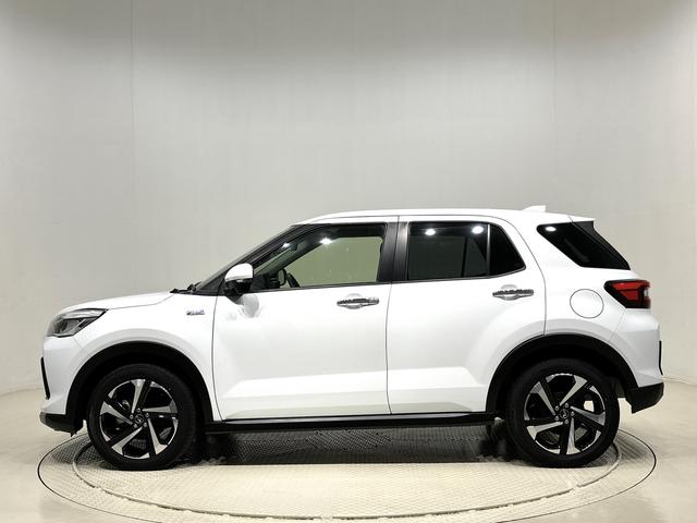 ロッキープレミアムＧ　ＨＥＶ　パノラマモニター対応カメラ標準装備ＬＥＤヘッドライト・フォグランプ　運転席・助手席シートヒーター　電動パーキングブレーキ　オートエアコン　プッシュボタンスタート　サイドエアバッグ　オートライト　キーフリーシステム（広島県）の中古車