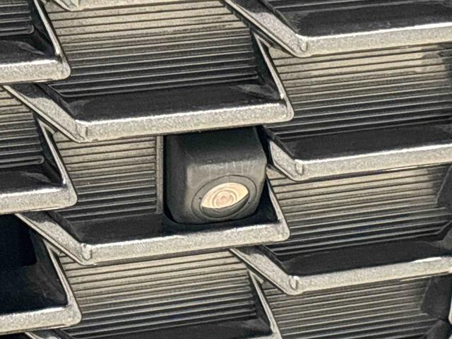 ロッキープレミアムＧ　ＨＥＶ　パノラマモニター対応カメラ標準装備ＬＥＤヘッドライト・フォグランプ　運転席・助手席シートヒーター　電動パーキングブレーキ　オートエアコン　プッシュボタンスタート　サイドエアバッグ　オートライト　キーフリーシステム（広島県）の中古車