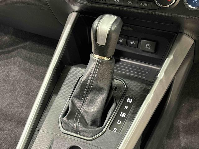 ロッキープレミアムＧ　ＨＥＶ　パノラマモニター対応カメラ標準装備ＬＥＤヘッドライト・フォグランプ　運転席・助手席シートヒーター　電動パーキングブレーキ　オートエアコン　プッシュボタンスタート　サイドエアバッグ　オートライト　キーフリーシステム（広島県）の中古車