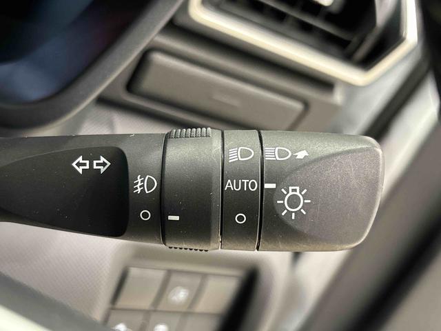 ロッキープレミアムＧ　ＨＥＶ　パノラマモニター対応カメラ標準装備ＬＥＤヘッドライト・フォグランプ　運転席・助手席シートヒーター　電動パーキングブレーキ　オートエアコン　プッシュボタンスタート　サイドエアバッグ　オートライト　キーフリーシステム（広島県）の中古車