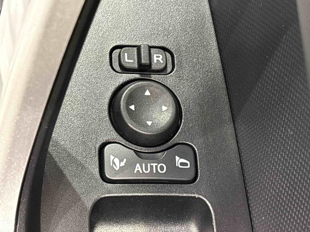 ロッキープレミアムＧ　ＨＥＶ　パノラマモニター対応カメラ標準装備ＬＥＤヘッドライト・フォグランプ　運転席・助手席シートヒーター　電動パーキングブレーキ　オートエアコン　プッシュボタンスタート　サイドエアバッグ　オートライト　キーフリーシステム（広島県）の中古車