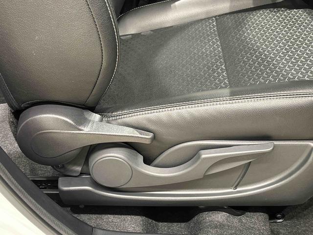 ロッキープレミアムＧ　ＨＥＶ　パノラマモニター対応カメラ標準装備ＬＥＤヘッドライト・フォグランプ　運転席・助手席シートヒーター　電動パーキングブレーキ　オートエアコン　プッシュボタンスタート　サイドエアバッグ　オートライト　キーフリーシステム（広島県）の中古車