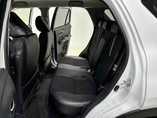 ロッキープレミアムＧ　ＨＥＶ　パノラマモニター対応カメラ標準装備ＬＥＤヘッドライト・フォグランプ　運転席・助手席シートヒーター　電動パーキングブレーキ　オートエアコン　プッシュボタンスタート　サイドエアバッグ　オートライト　キーフリーシステム（広島県）の中古車