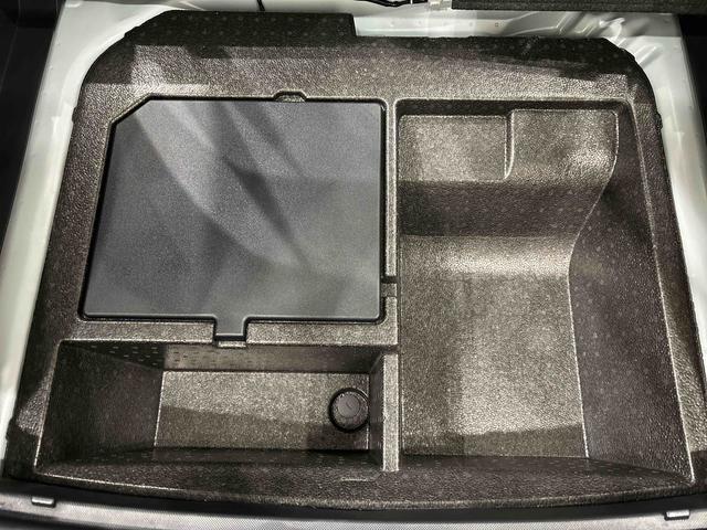 ロッキープレミアムＧ　ＨＥＶ　パノラマモニター対応カメラ標準装備ＬＥＤヘッドライト・フォグランプ　運転席・助手席シートヒーター　電動パーキングブレーキ　オートエアコン　プッシュボタンスタート　サイドエアバッグ　オートライト　キーフリーシステム（広島県）の中古車