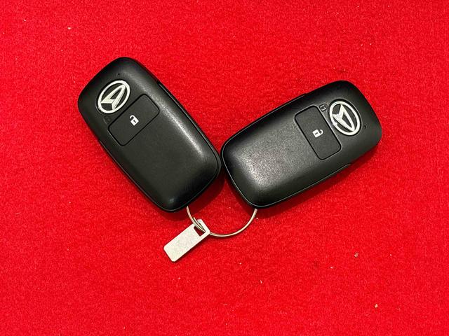 ロッキープレミアムＧ　ＨＥＶ　パノラマモニター対応カメラ標準装備ＬＥＤヘッドライト・フォグランプ　運転席・助手席シートヒーター　電動パーキングブレーキ　オートエアコン　プッシュボタンスタート　サイドエアバッグ　オートライト　キーフリーシステム（広島県）の中古車