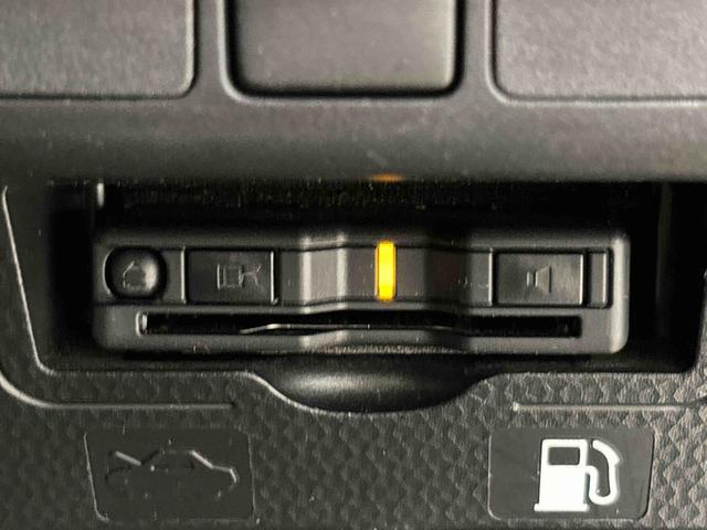 トールカスタムＧ　ターボ　９インチナビ　ＥＴＣ　バックモニターナビ　バックカメラ　ＥＴＣ　ＬＥＤヘッドランプ・フォグランプ　アルミホイール　オートライト　プッシュボタンスタート　クルーズコントロール　　コーナーセンサー　パワースライドドア　キーフリーシステム（広島県）の中古車