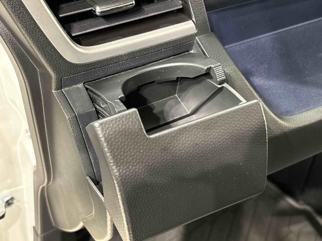 トールカスタムＧ　ターボ　９インチナビ　ＥＴＣ　バックモニターナビ　バックカメラ　ＥＴＣ　ＬＥＤヘッドランプ・フォグランプ　アルミホイール　オートライト　プッシュボタンスタート　クルーズコントロール　　コーナーセンサー　パワースライドドア　キーフリーシステム（広島県）の中古車