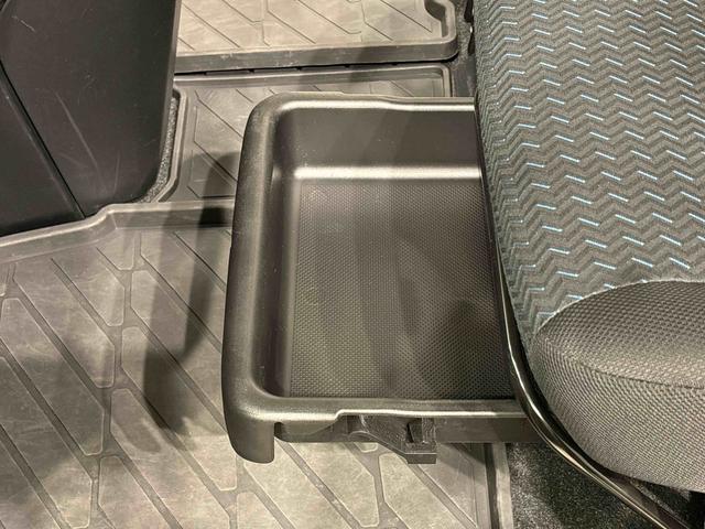 トールカスタムＧ　ターボ　９インチナビ　ＥＴＣ　バックモニターナビ　バックカメラ　ＥＴＣ　ＬＥＤヘッドランプ・フォグランプ　アルミホイール　オートライト　プッシュボタンスタート　クルーズコントロール　　コーナーセンサー　パワースライドドア　キーフリーシステム（広島県）の中古車