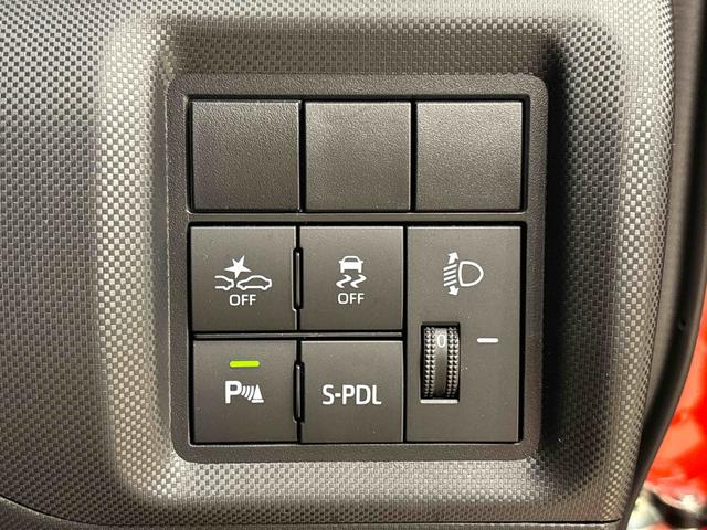 ロッキーＸ　ＨＥＶ　純正ナビゲーション　ドライブレコーダー　ＥＴＣ純正ナビ装着用アップグレードパック　電動パーキングブレーキ　オートブレーキホールド機能　オートライト　サイドエアバッグ　運転席シートリフター　チルトステアリング（広島県）の中古車