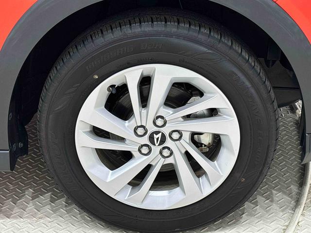 ロッキーＸ　ＨＥＶ　純正ナビゲーション　ドライブレコーダー　ＥＴＣ純正ナビ装着用アップグレードパック　電動パーキングブレーキ　オートブレーキホールド機能　オートライト　サイドエアバッグ　運転席シートリフター　チルトステアリング（広島県）の中古車