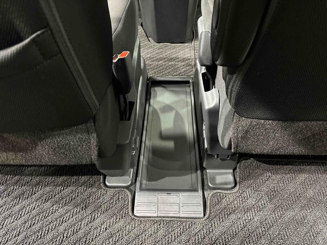 トールカスタムＧ　ターボ　ナビゲーション　ドラレコ　ＥＴＣＬＥＤヘッドランプ・フォグランプ　　アルミホイール　オートライト　プッシュボタンスタート　クルーズコントロール　　コーナーセンサー　パワースライドドア　キーフリーシステム（広島県）の中古車