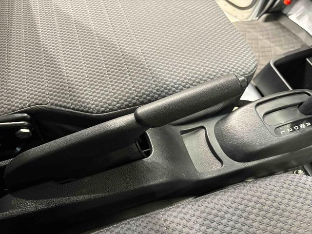 ハイゼットトラックエクストラＳＡIIIｔ　ＣＤチューナー　４ＷＤＬＥＤヘッドランプ　ＬＥＤフォグランプ　トップシェイドガラス　大型荷台作業灯　運転席ＳＲＳエアバック　パワーウインドウ　キーレスエントリー　パワードアロック　バックソナー　ＶＳＣ＆ＴＲＣ（広島県）の中古車